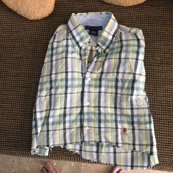Tommy Hilfiger button down - Picture 1 of 3